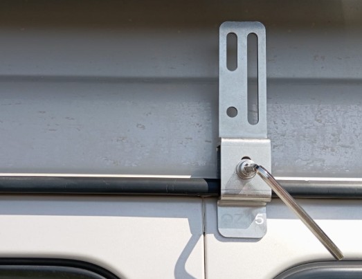 Ozroofracks | Nissan Caravan Roof Racks