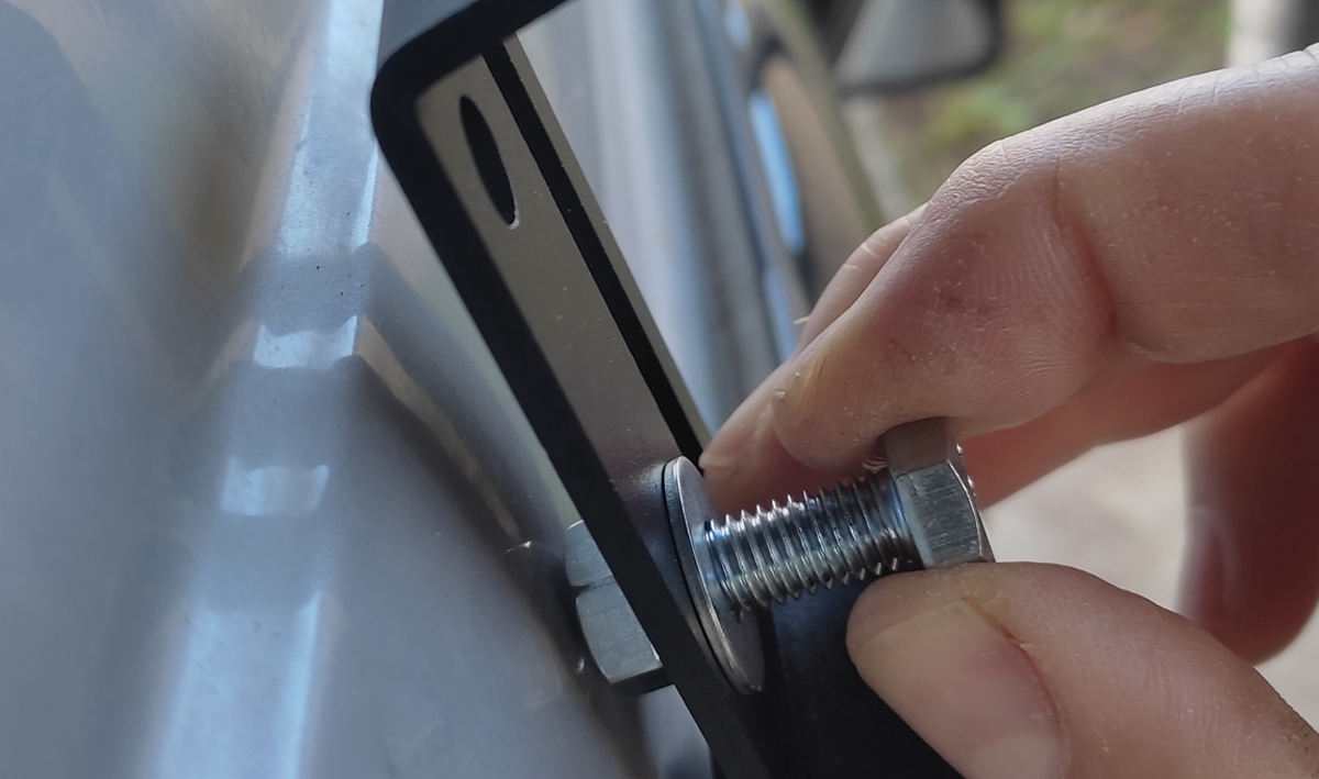 Ozroofracks | Nissan Caravan Roof Racks
