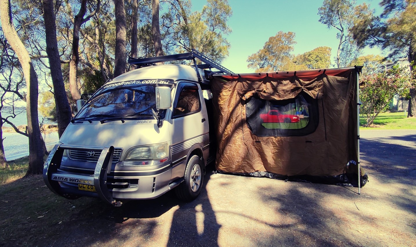 Ozroofracks | Toyota Hiace High Roof Roof Racks